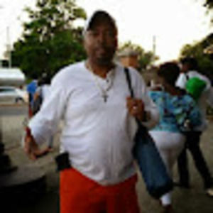 Meet your Posher, Derrell